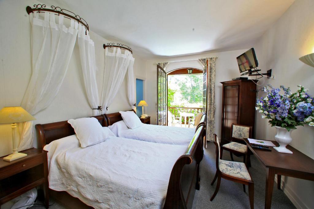 Auberge De L'Etang Bleu Vieux-Mareuil Szoba fotó